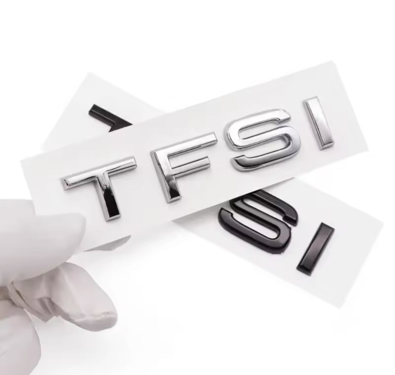 Emblème lettrage TFSI noir ou chrome